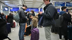 Des voyageurs bloqués à la gare de Londres