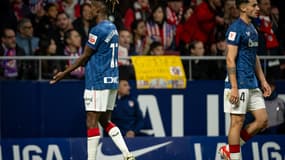 Nico Williams devant les supporters de l'Atletico après des chants racistes le visant