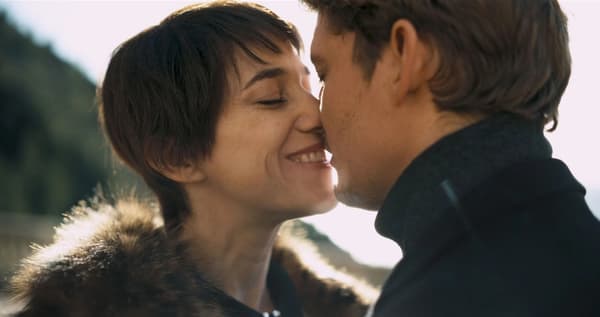 Charlotte Gainsbourg et Niels Schneider dans "Suzanna Andler"