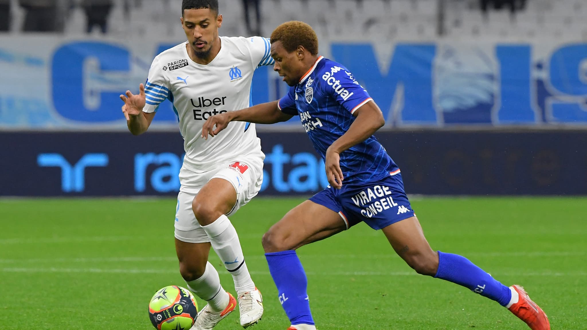 William Saliba contre Lorient William Saliba contre Lorient