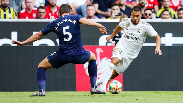 Vertonghen face à Hazard lors de Real Madrid-Tottenham, à Munich le 30 juillet 2019