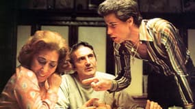 Julie Bovasso, Val Bisoglio (au centre), John Travolta dans "La Fièvre du samedi soir"