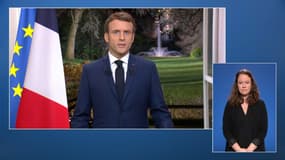 Emmanuel Macron lors de ses vœux aux Français, vendredi 31 décembre 2021