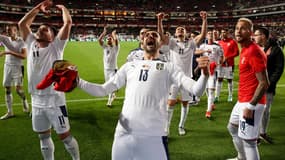 La joie des joueurs serbes, qualifiés pour le Mondial 2022 