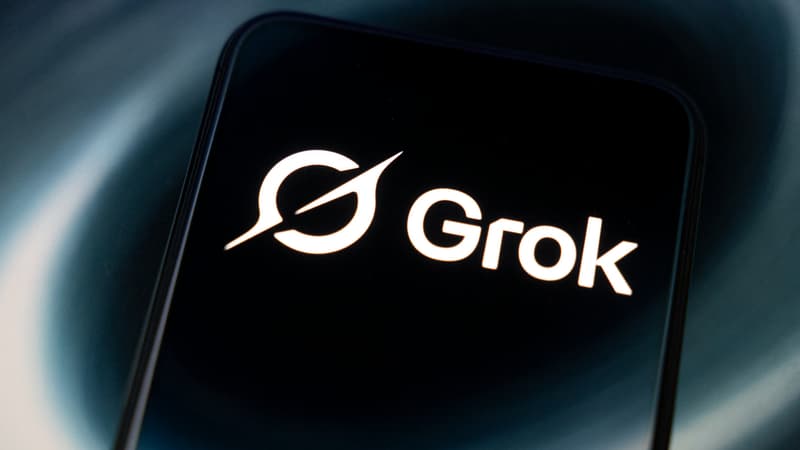 Après le scandale des nus générés par Grok, le Royaume-Uni veut criminaliser la création des images intimes non consensuelles et lance une enquête contre le réseau social d'Elon Musk