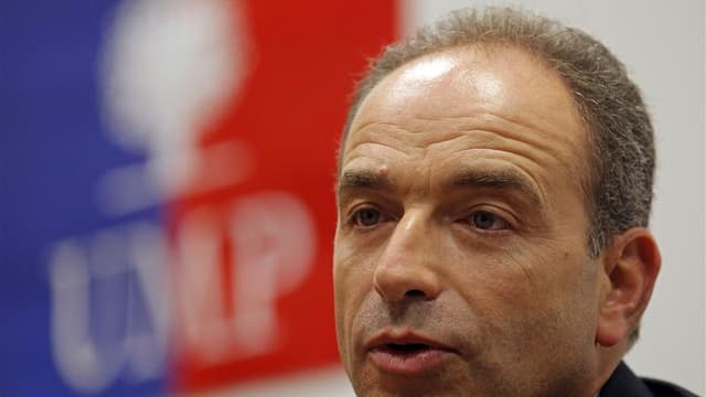 A 48 ans, Jean-François Copé, un "bébé Chirac" rompu aux cahots politiques, brigue la présidence de l'UMP avec pour ambition ultime de cravacher jusqu'à l'Elysée, son rêve d'enfance. En 2017 ou plus tard. /Photo prise le 22 octorbe 2012/REUTERS/Jean-Paul