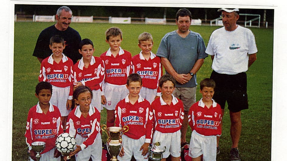 Sofiane Boufal et ses coéquipiers, dans son premier club, "l'Intrépide d'Angers".