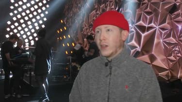 Eddy de Pretto en pleine répétition avant les Victoires de la musique ce vendredi soir.