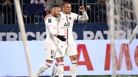 Neymar et Kylian Mbappé avec le PSG, le 9 avril 2022
