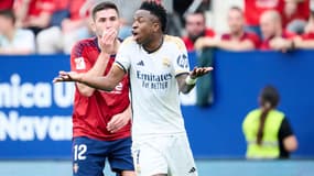 Le Brésilien Vinicius Jr ne comprend pas une décision arbitrale lors du match Osasuna-Real Madrid, le 16 mars 2024