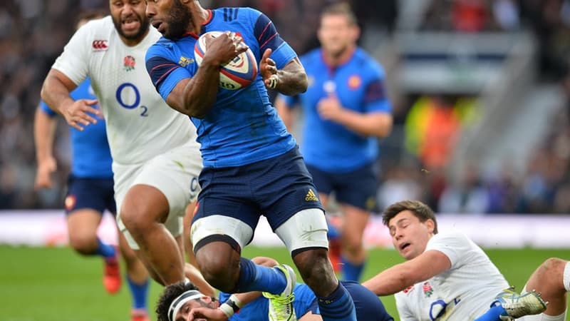 Noa Nakaitaci avec les Bleus