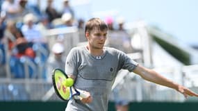Alexander Bublik lors du tournoi d'Eastbourne, le 24 juin 2021.