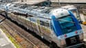La grève de la SNCF est reconduite vendredi mais le gouvernement évoque une possible "sortie de crise"