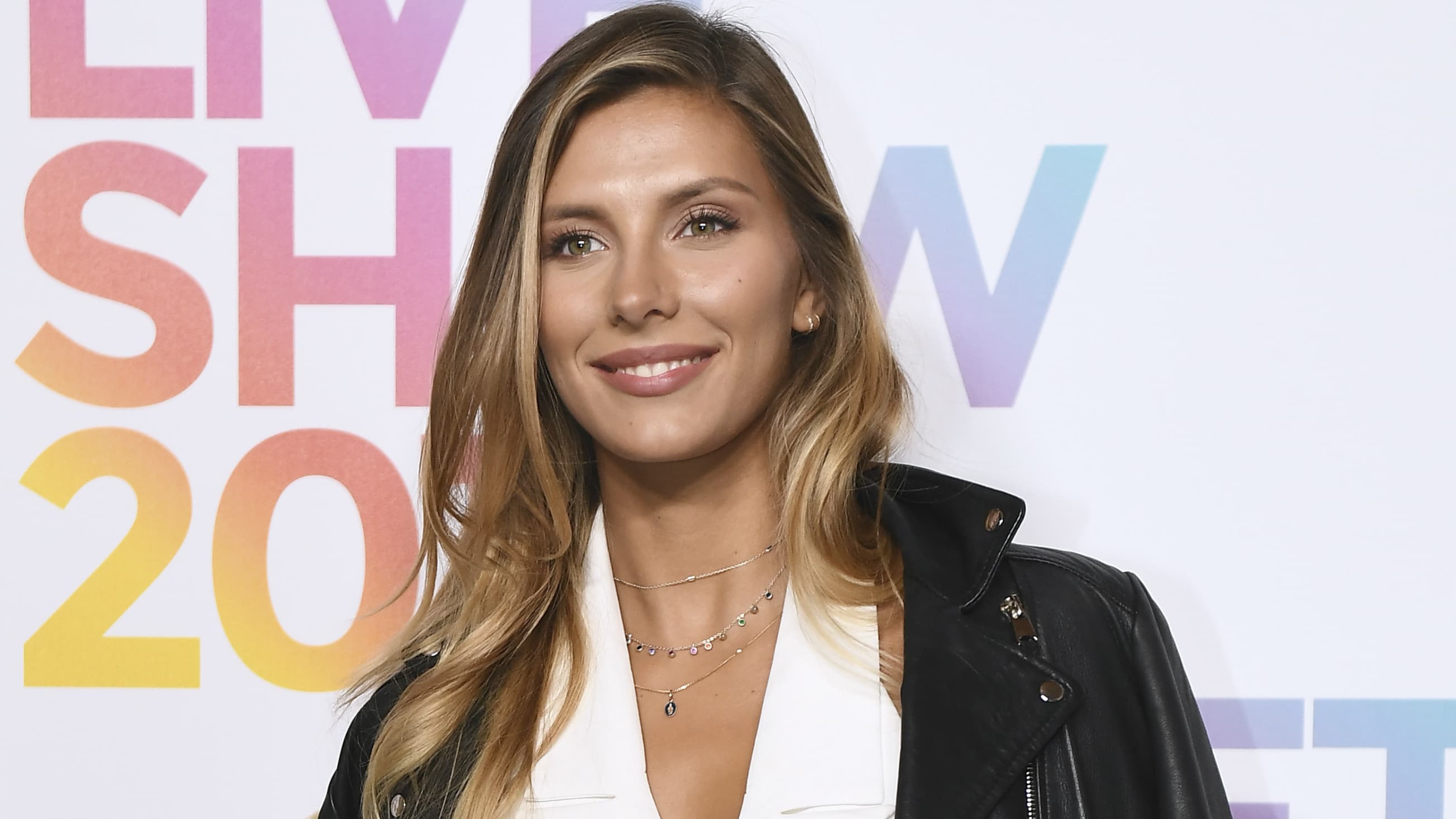 L'ex-Miss France Camille Cerf remplace Laurence Boccolini à l'animation de "Mot de passe"