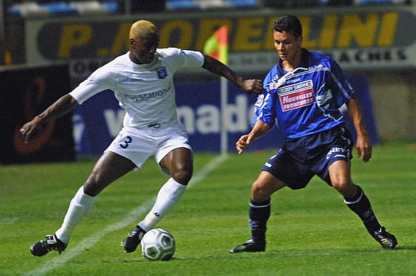 Olivier Kapo face à Bastia en 2001