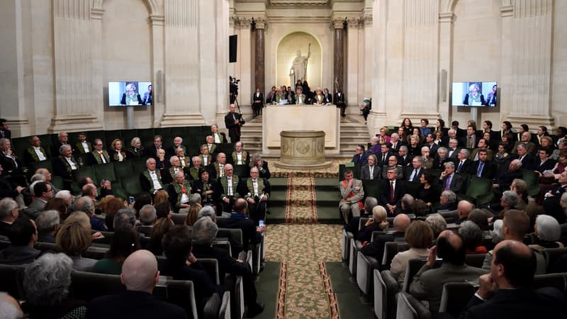 Les membres de l'Académie française réunis pour leur session annuelle, le 1er décembre 2016 à Paris.