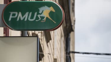Les jeux et paris en ligne sont ouverts à la concurrence depuis 2010, tandis que les paris dans les points de vente relèvent toujours du monopole du Pari Mutuel Urbain