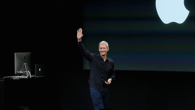 Le successeur de Steve Jobs est loin de gagner un euro par an, comme son prédécesseur. Mais, il n'est pas pour autant le plus important salaire du groupe californien.