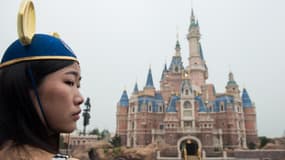 Un parc Disney ouvre à Shanghai.