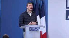 À 23 ans, il pourrait devenir le plus jeune député de l'histoire du Parlement européen: qui est Jordan Bardella, protégé de Marine Le Pen? 