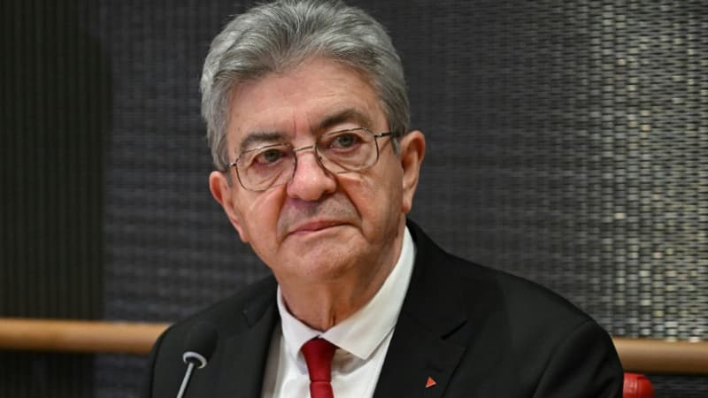 Le PS appelle les militants insoumis à se désolidariser des propos de Jean-Luc Mélenchon, ce dernier dénonce d'"intolérables accusations d'antisémitisme"