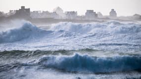 Les côtes bretonnes à Plomeur pendant la tempête Bella, le 28 décembre 2020 (illustration)