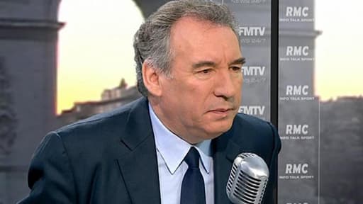 François Bayrou, le président du Modem, regrette l'absence d'une Europe de la défense