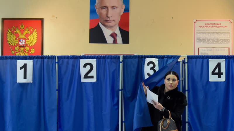 Présidentielle en Russie: jusqu'à 31,6 millions de voix détournées en faveur de Poutine