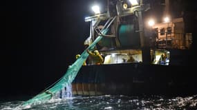 Un bateau de pêche dans le Golfe de Gascogne le 8 janvier 2020. (Photo d'illustration)