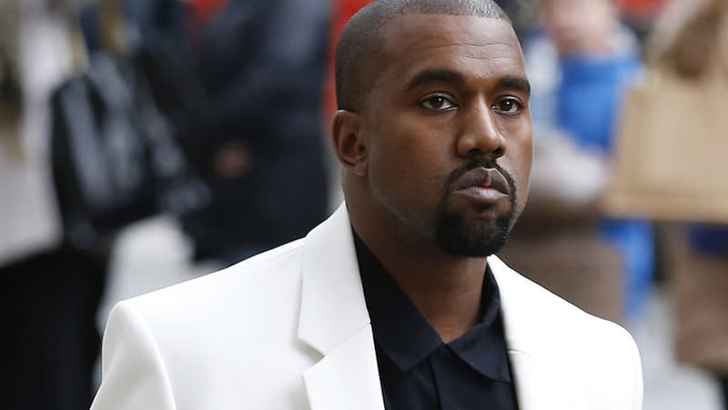 Le rappeur Kanye West à Londres en février 2015 lors d'une cérémonie d'hommage à Louise Wilson. 