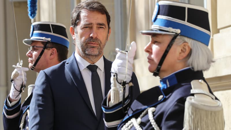 Christophe Castaner a indiqué au Parisien que l'attestation sur smartphone serait valable dès lundi prochain.