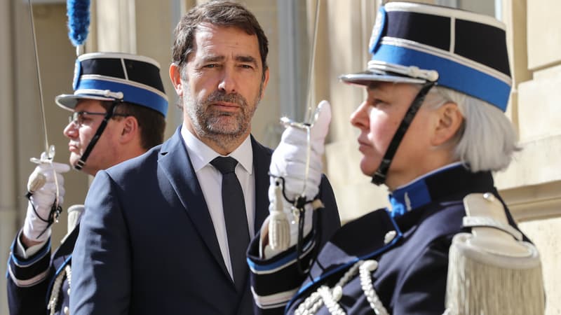 Christophe Castaner a indiqué au Parisien que l'attestation sur smartphone serait valable dès lundi prochain. 