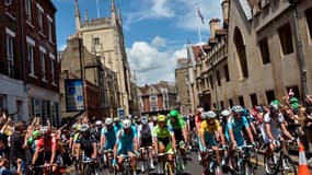 Le peloton au départ