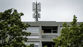 Les principaux opérateurs américains ont commencé à installer de nouvelles antennes ou à convertir des antennes existantes pour couvrir le pays en 5G.
