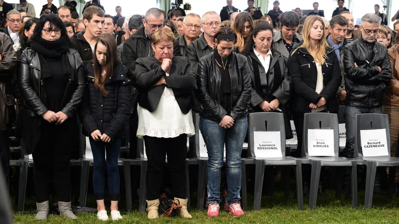 Un hommage national a été rendu ce mardi aux 43 victimes de la collision entre un car et un camion