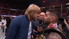 Paddy Pimblett et Ilia Topuria se chauffent à l'UFC 317 le 29 juin 2025 à Las Vegas