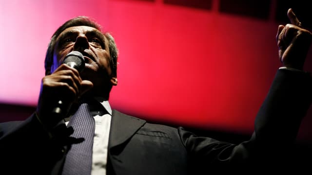 La "nouvelle" campagne de François Fillon prend des allures d'épreuve permanente.