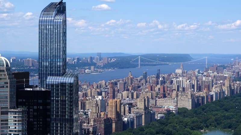 Ce duplex d'environ 1000 m² offre une vue à couper le souffle sur Manhattan.