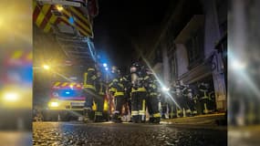 Un incendie se déclare dans un immeuble de huit étages à Nice ce 13 février.