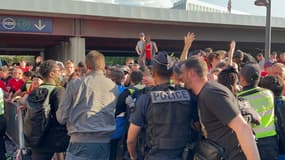 Le filtrage policier aux abords du Stade de France