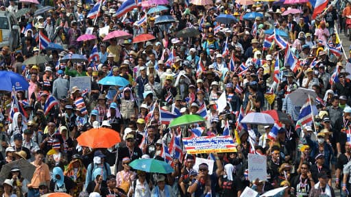 Un manifestant anti-gouvernement à Bangkok le 2 décembre 2013.