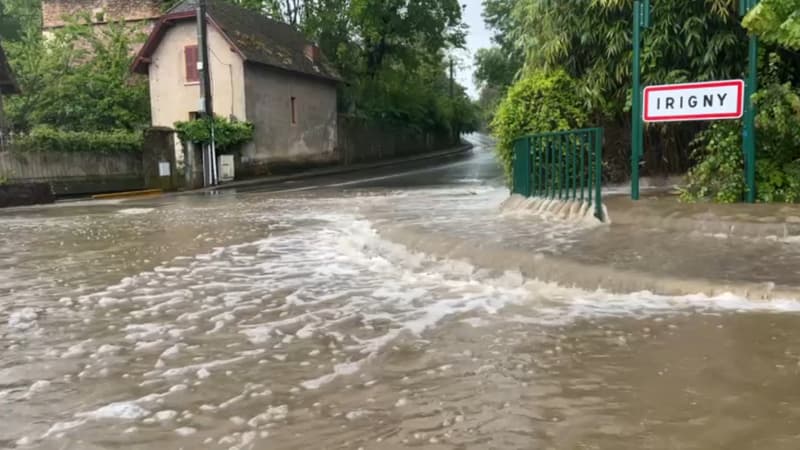 Lyon: l'équivalent d'un mois de pluie tombé ce dimanche, des routes inondées