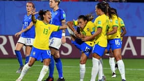 Le Brésil retrouvera la route de la France lors des huitièmes de cette Coupe du monde 2019.