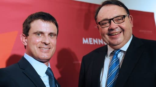 Manuel Valls en compagnie de Patrick Mennucci, lors d'un déplacement du ministre de l'Intérieur à Marseille.