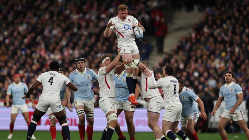 France-Angleterre: "Impossible de savoir", "il faut regarder les chaussettes"... le choix des maillots fait bondir les internautes