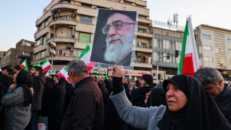 "La liberté ! Ça faisait 22 ans que j'attendais qu'il soit mort": les Iraniens en France célèbrent la mort de l'ayatollah Khamenei