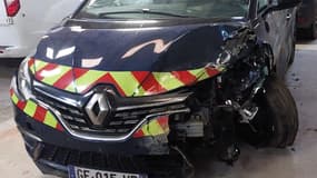 Une voiture de gendarmerie endommagée après une course-poursuite dans le Finistère en décembre 2025