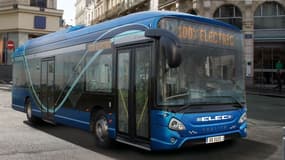 Les bus Heuliez 100% électrique se rechargent au dépôt ou via une recharge intermédiaire rapide par pantographe.