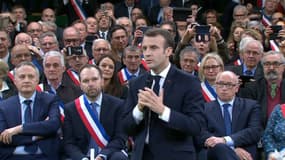 Emmanuel Macron lors d'un débat