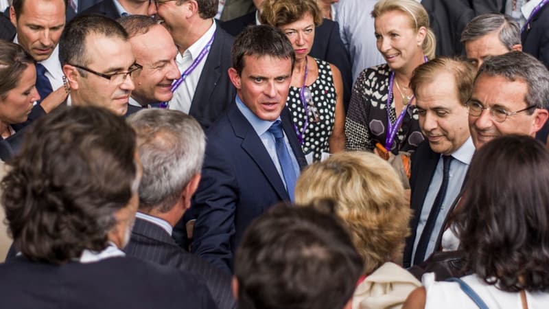 Manuel Valls auprès des patrons lors de l'université d'été du Medef à l'été 2014.